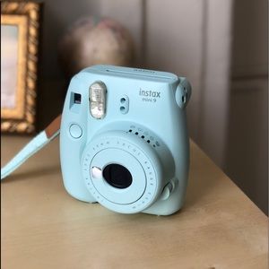 Instax Mini Polaroid